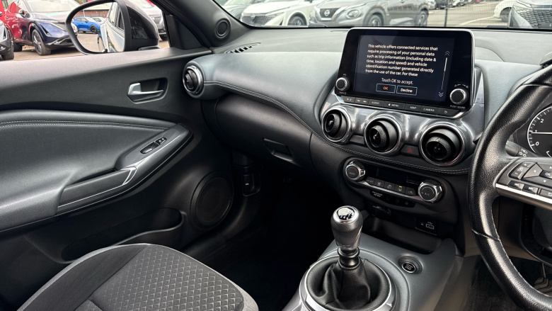 Nissan Juke 1.0 DiG-T 114 N-Connecta 5dr Petrol Hatchback